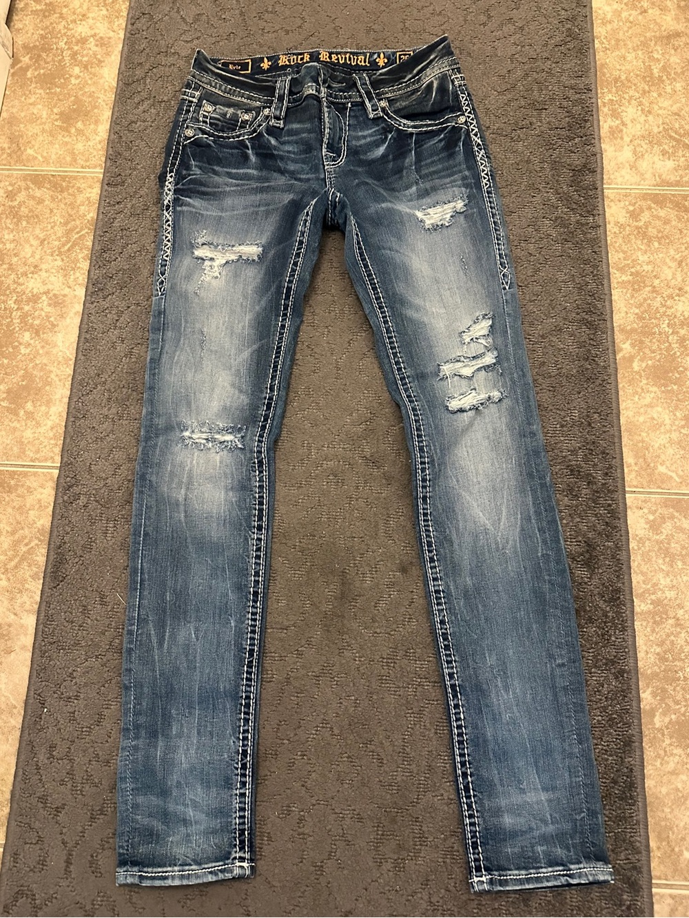 Rock Revival Evie Low Rise Bootcut Women's Jeans.